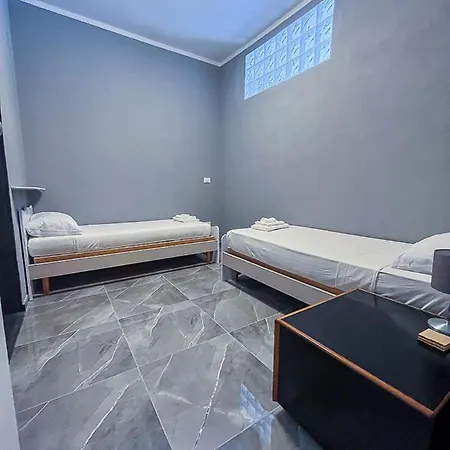 Elohim House Apartment Genoa